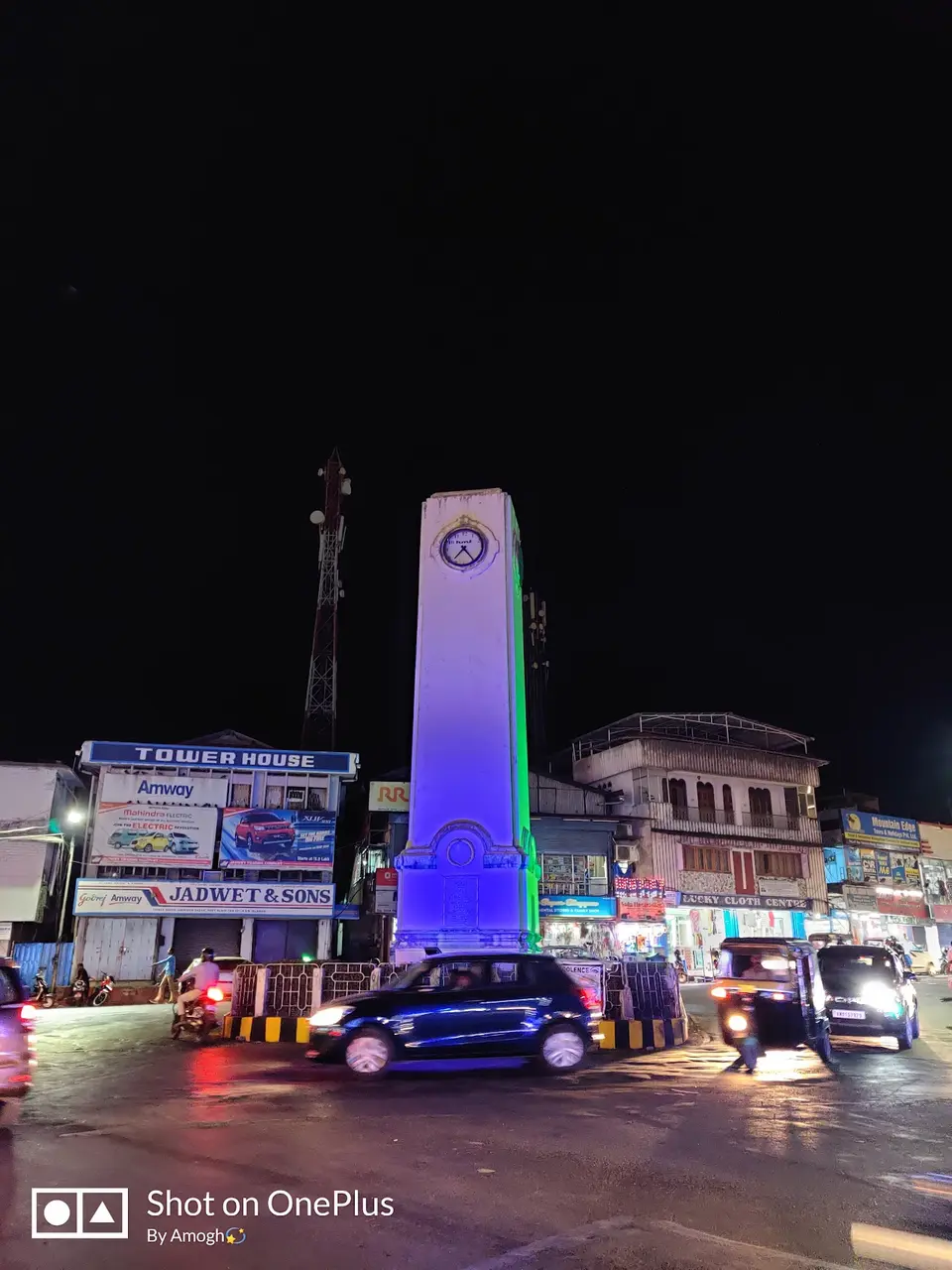 Stroll Around Aberdeen Bazaar