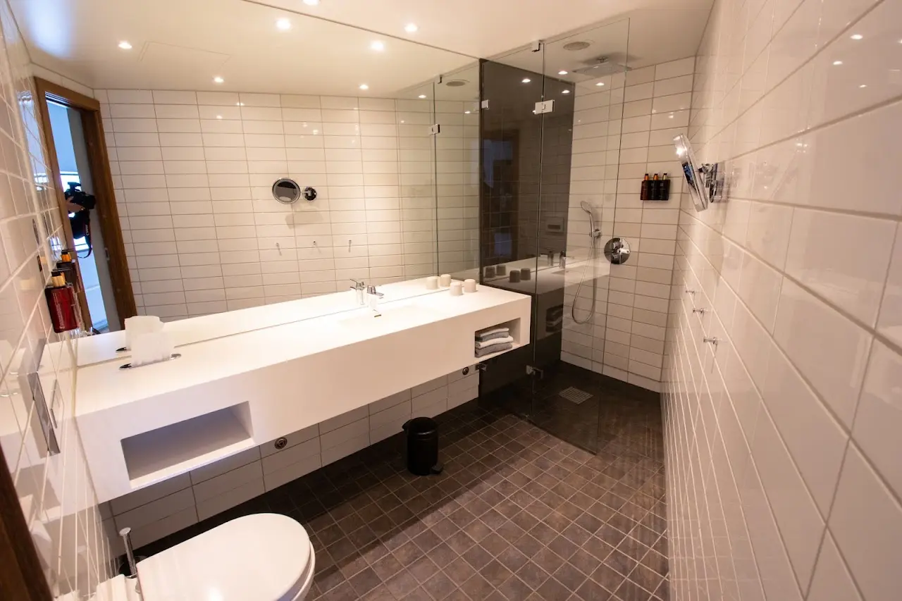 Clarion Hotel® The Edge — photo 4