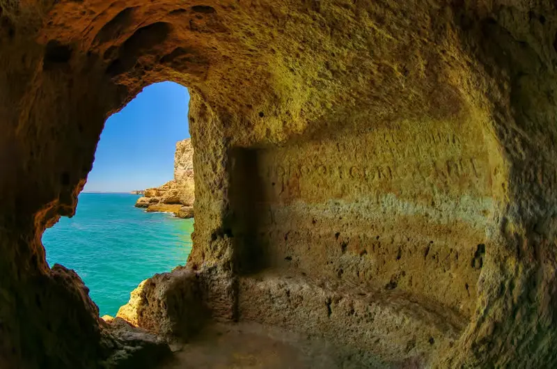 Visit Boneca – Hidden Gem of Carvoeiro