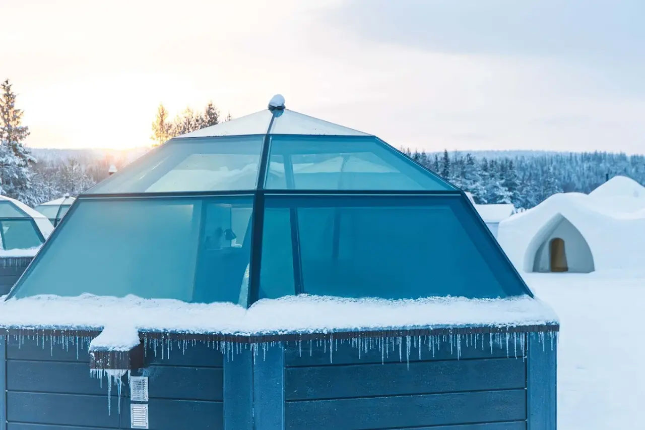 Arctic Snow Hotel & Glass Igloos