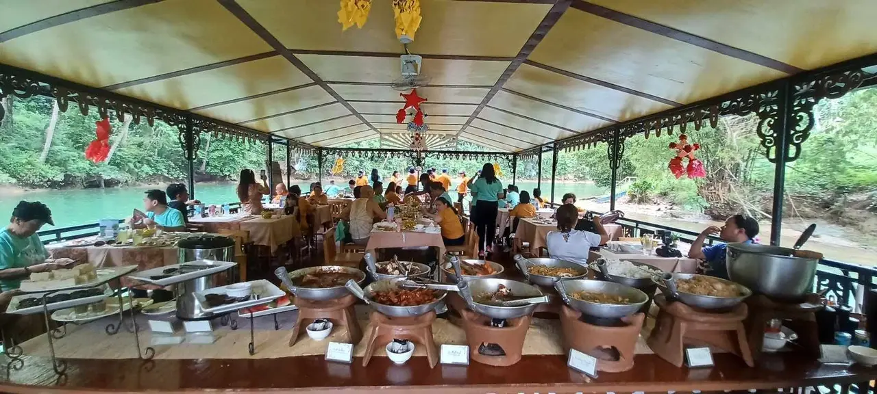 Loboc River Lunch Cruise